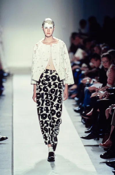Look 16